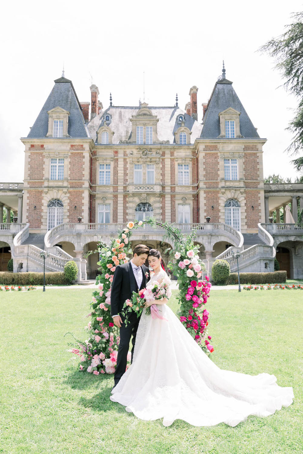 Private French Chateau for Wedding Hire Château Bouffémont